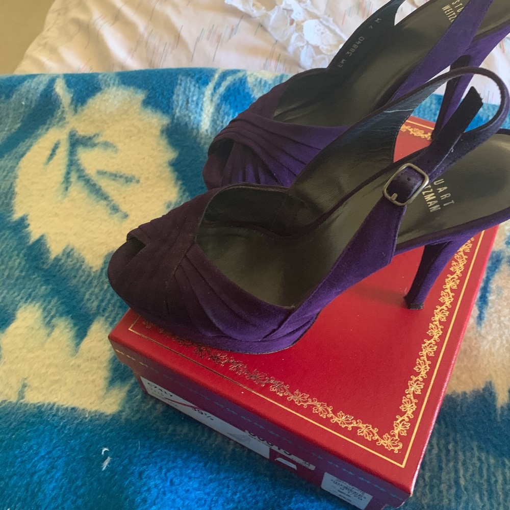 Shoes - Picture 4 of 7